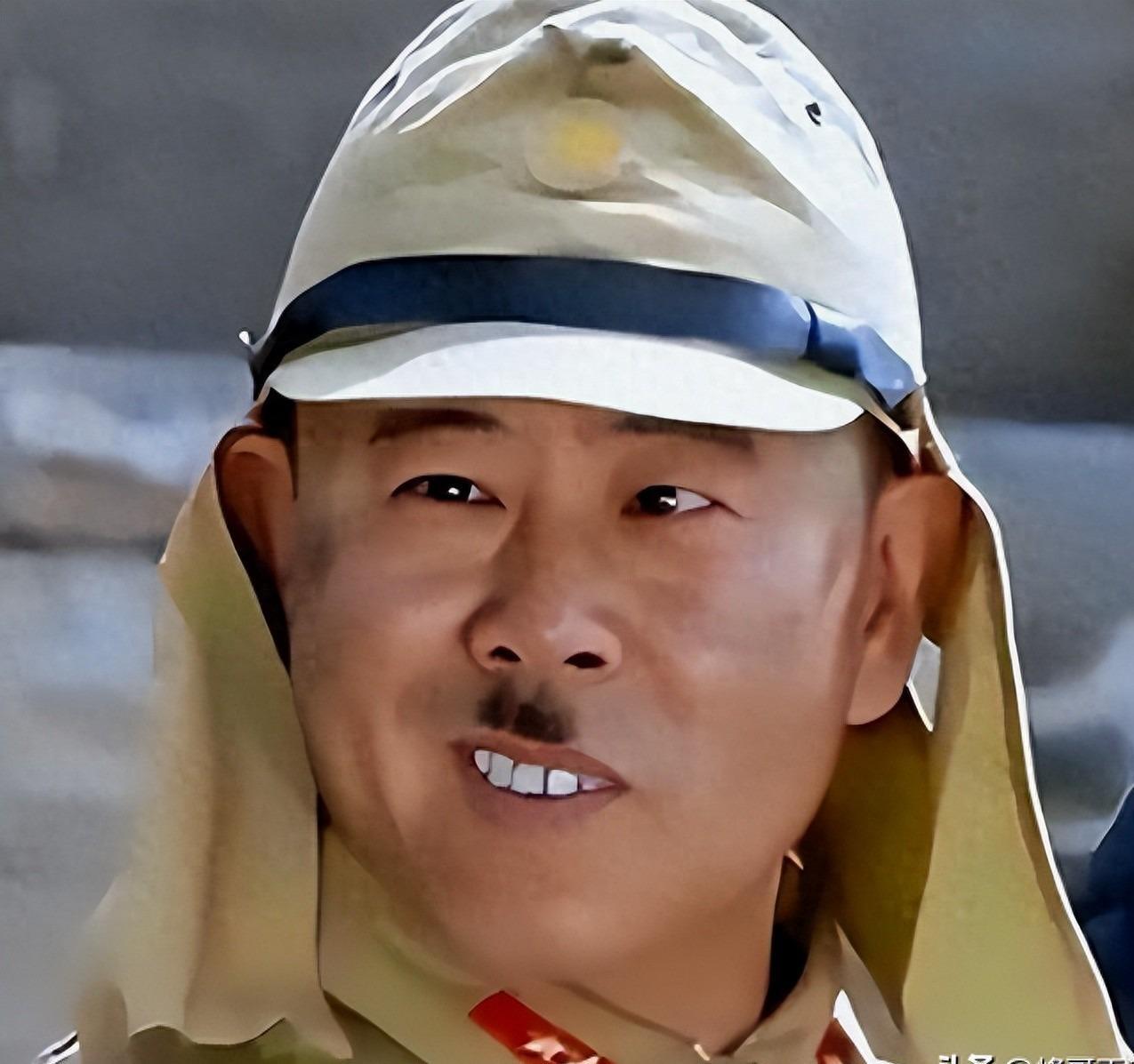 乐鱼体育-谁也没想到，被传4个老婆，全家移民的潘长江，已走上另一条大道